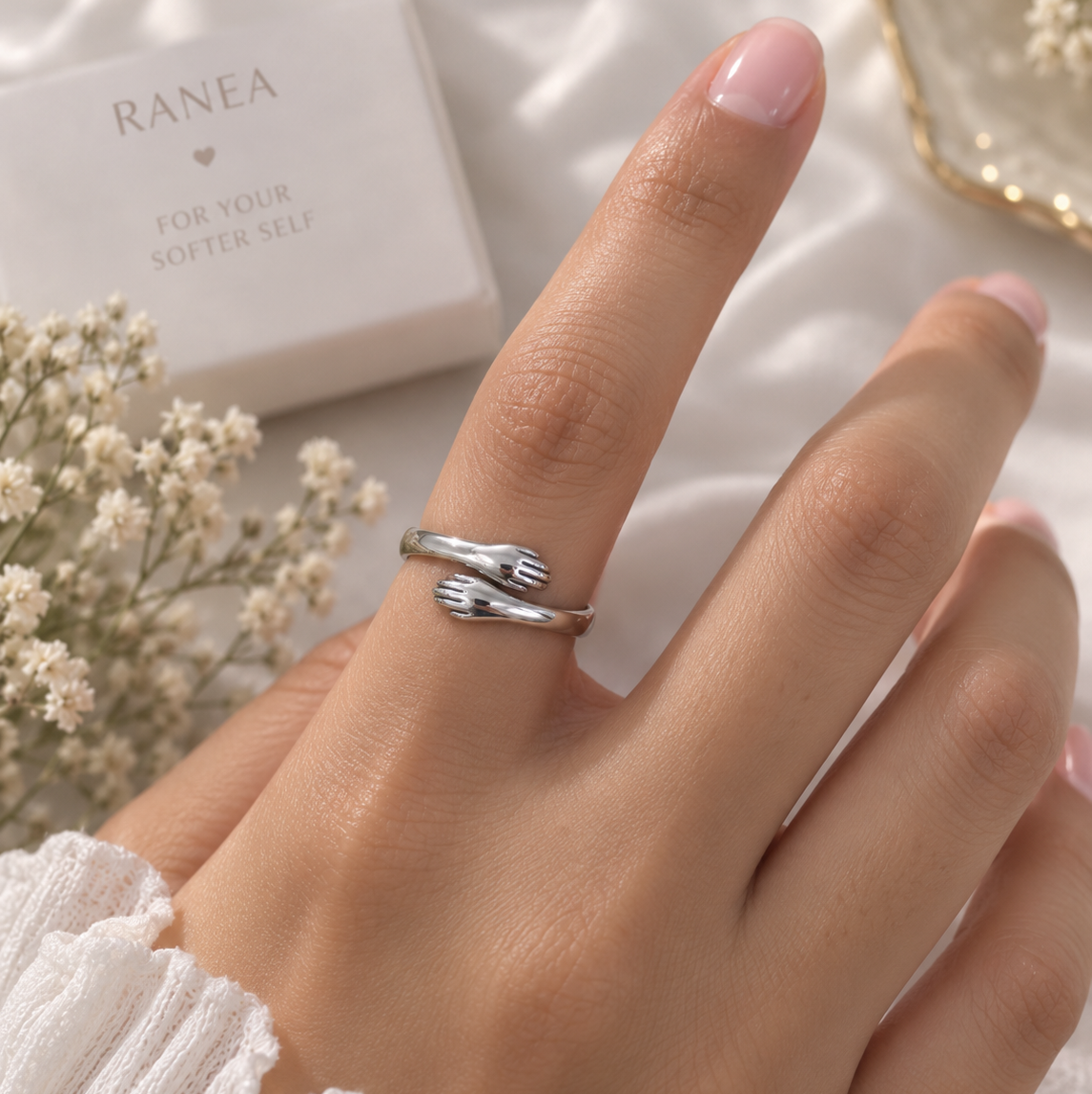 Hug Ring